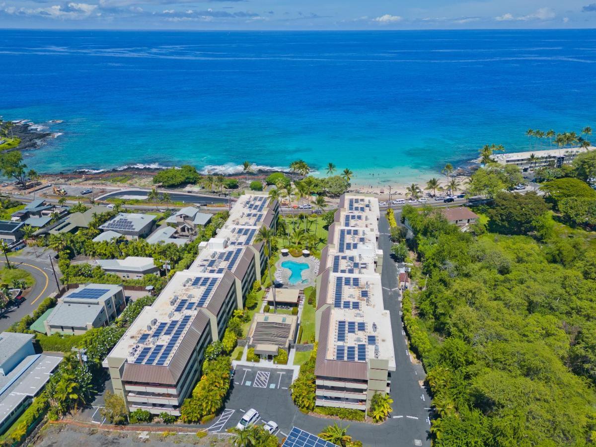 Family Getaway - Lava Room At Magic Sands Beach Kailua-Kona Buitenkant foto
