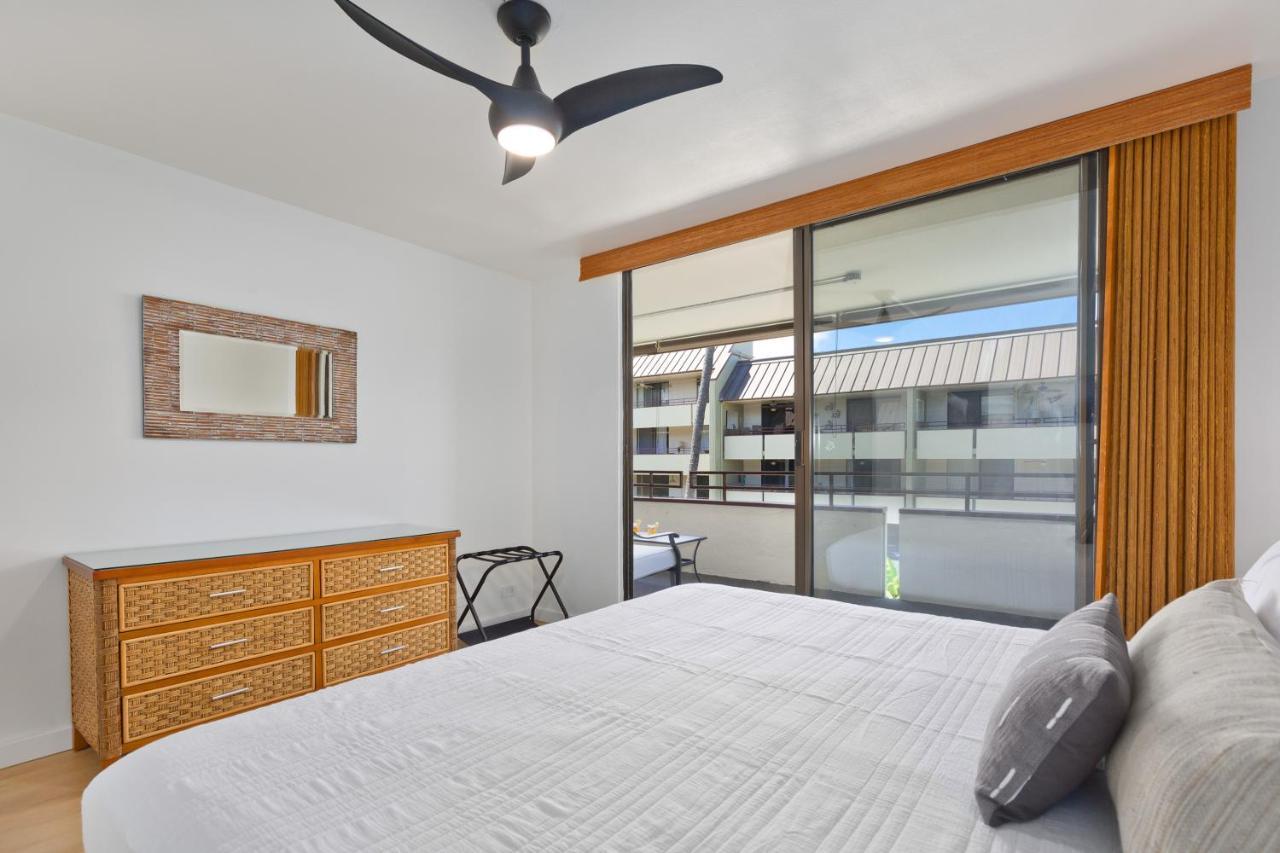 Family Getaway - Lava Room At Magic Sands Beach Kailua-Kona Buitenkant foto