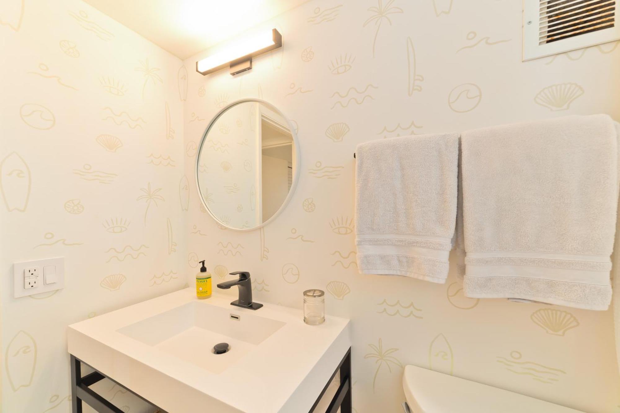 Family Getaway - Lava Room At Magic Sands Beach Kailua-Kona Buitenkant foto
